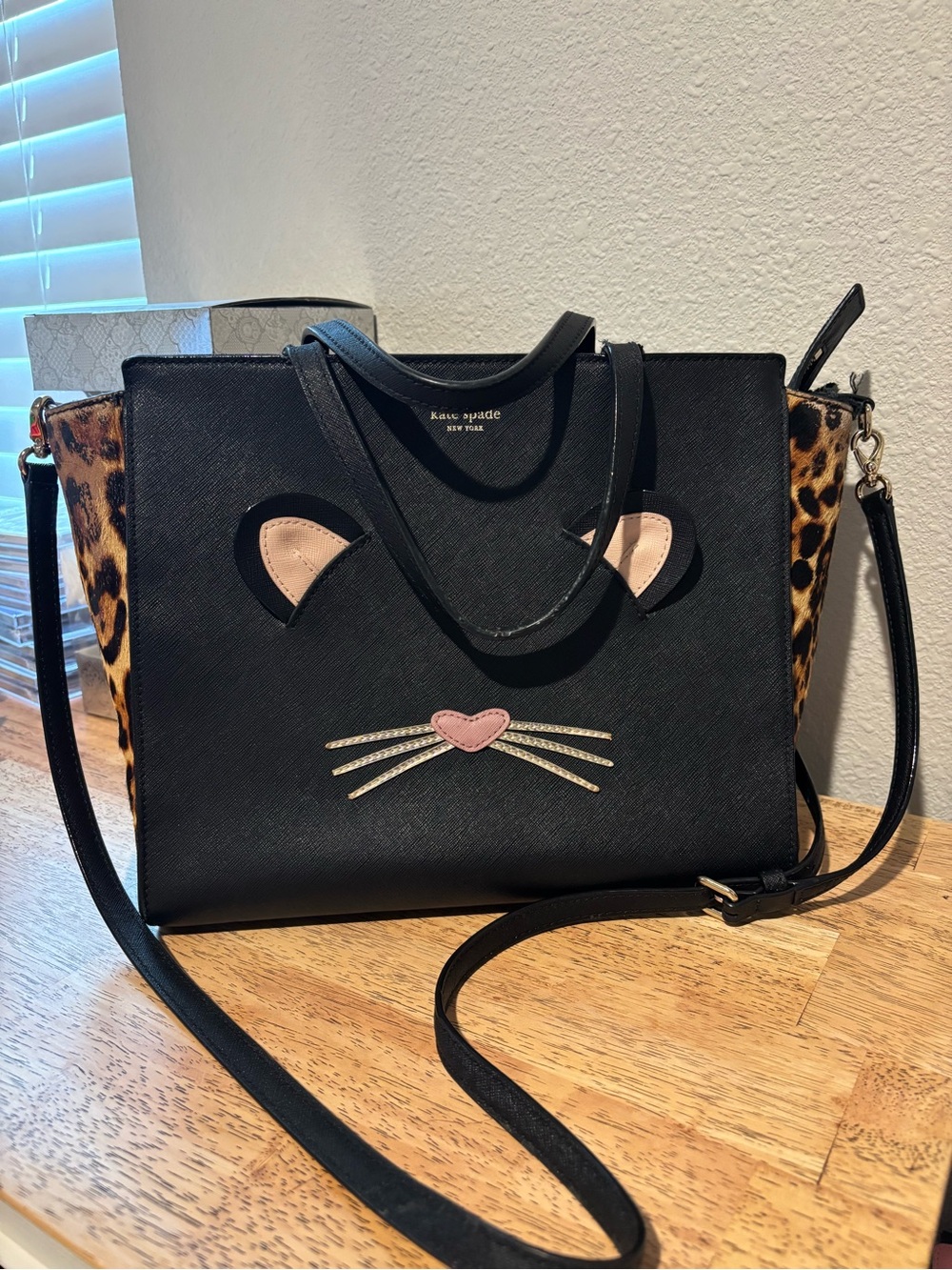 kate spade black run wild medium tote purse preowned